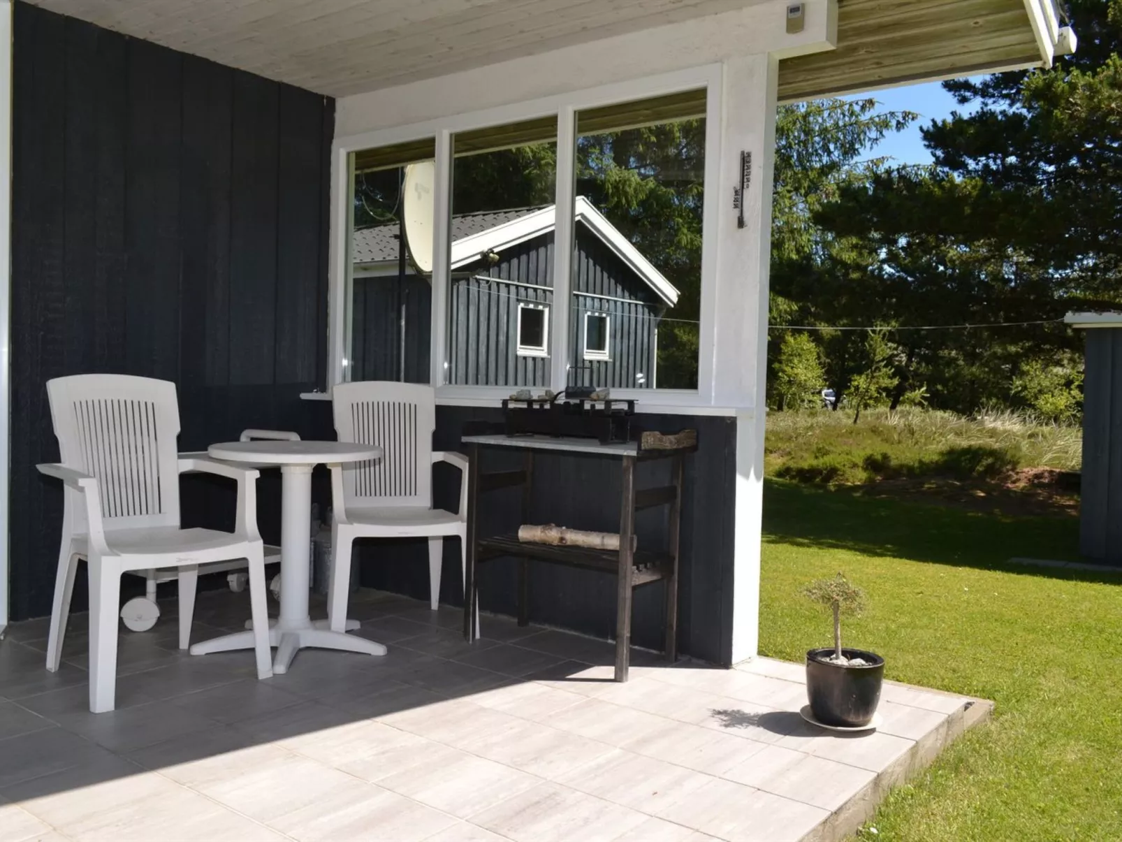 "Fiallar" - 3.2km from the sea-Outside