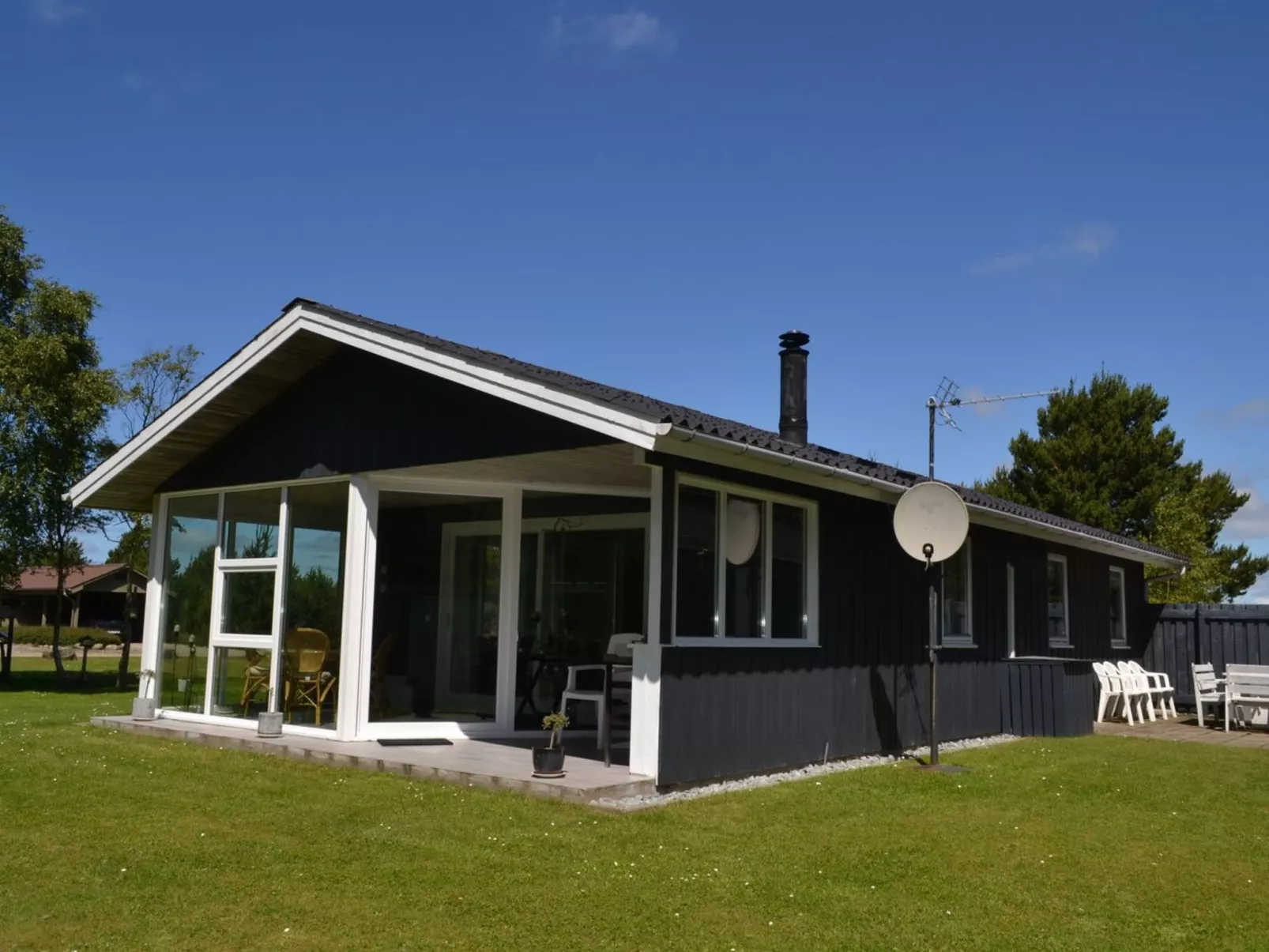 "Fiallar" - 3.2km from the sea-Outside