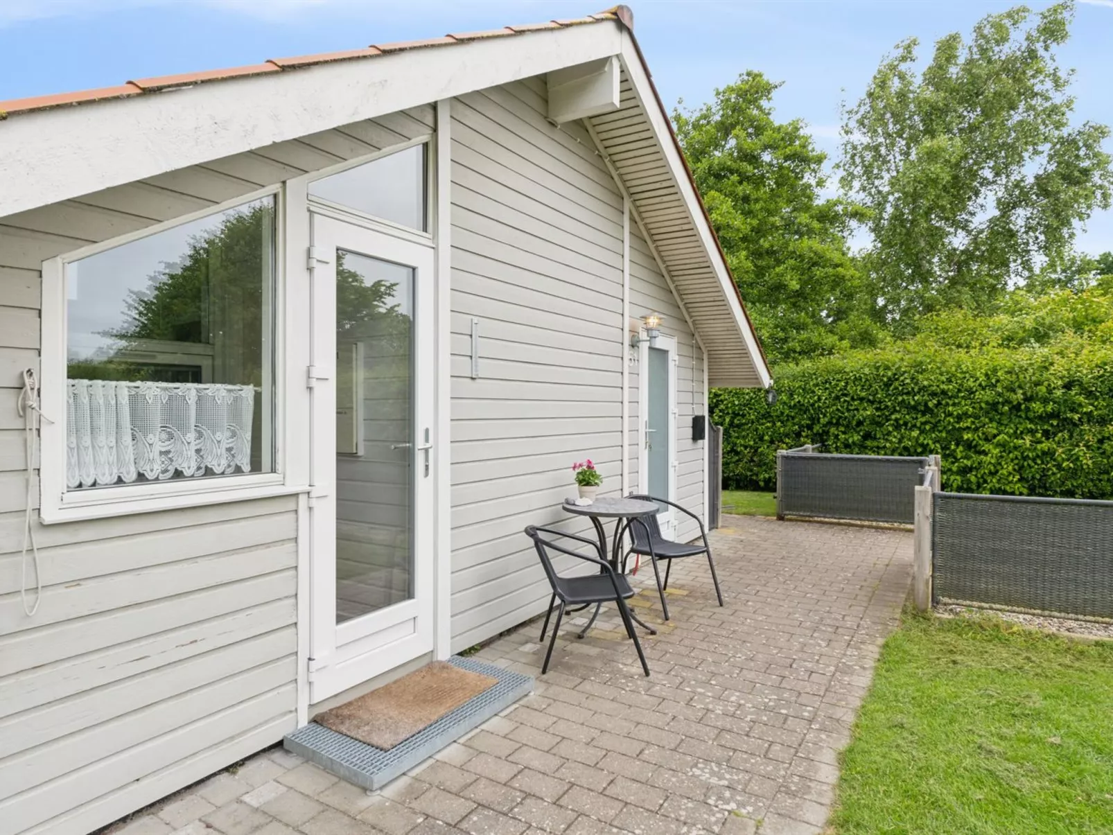 "Chrisse" - 250m from the sea-Outside