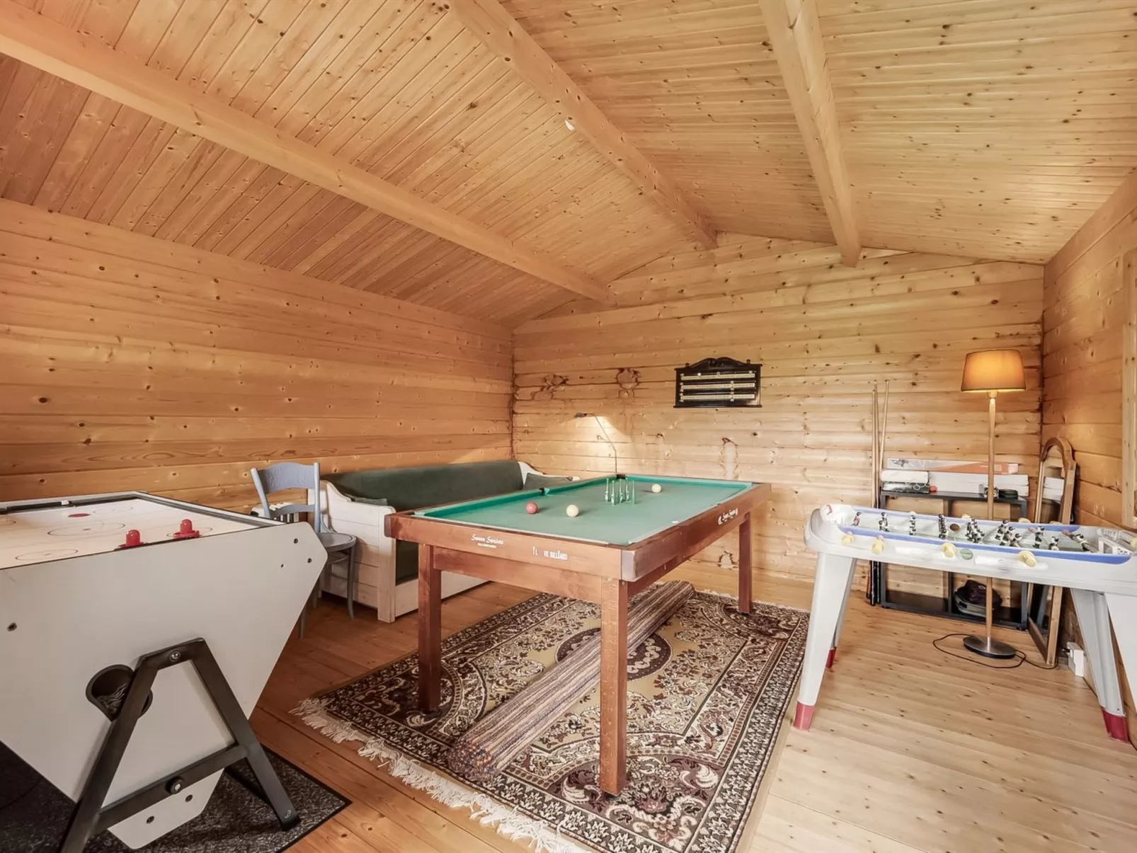 "Tameka" - 1.2km from the sea-Inside