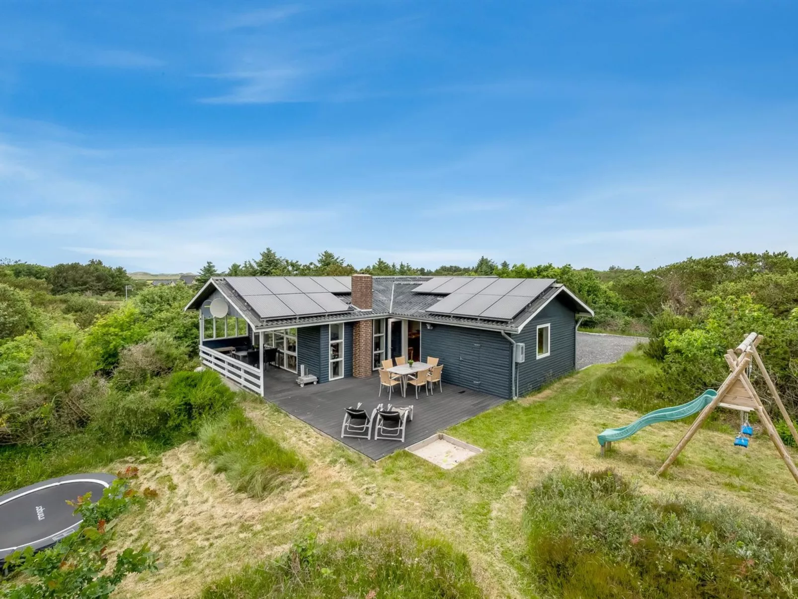 "Tameka" - 1.2km from the sea-Outside
