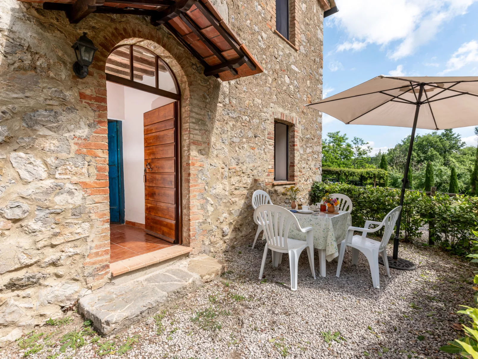 La Casa Antica-Outside