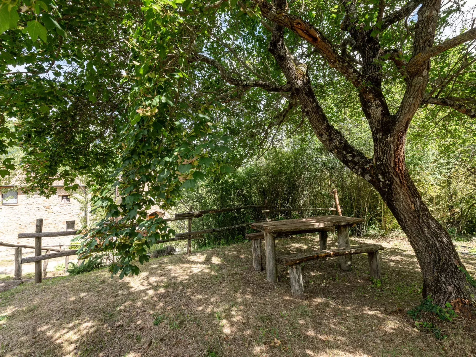 La Casa Antica-Outside