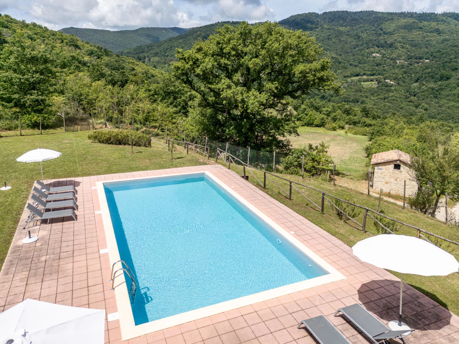 La Casa Antica-Outside