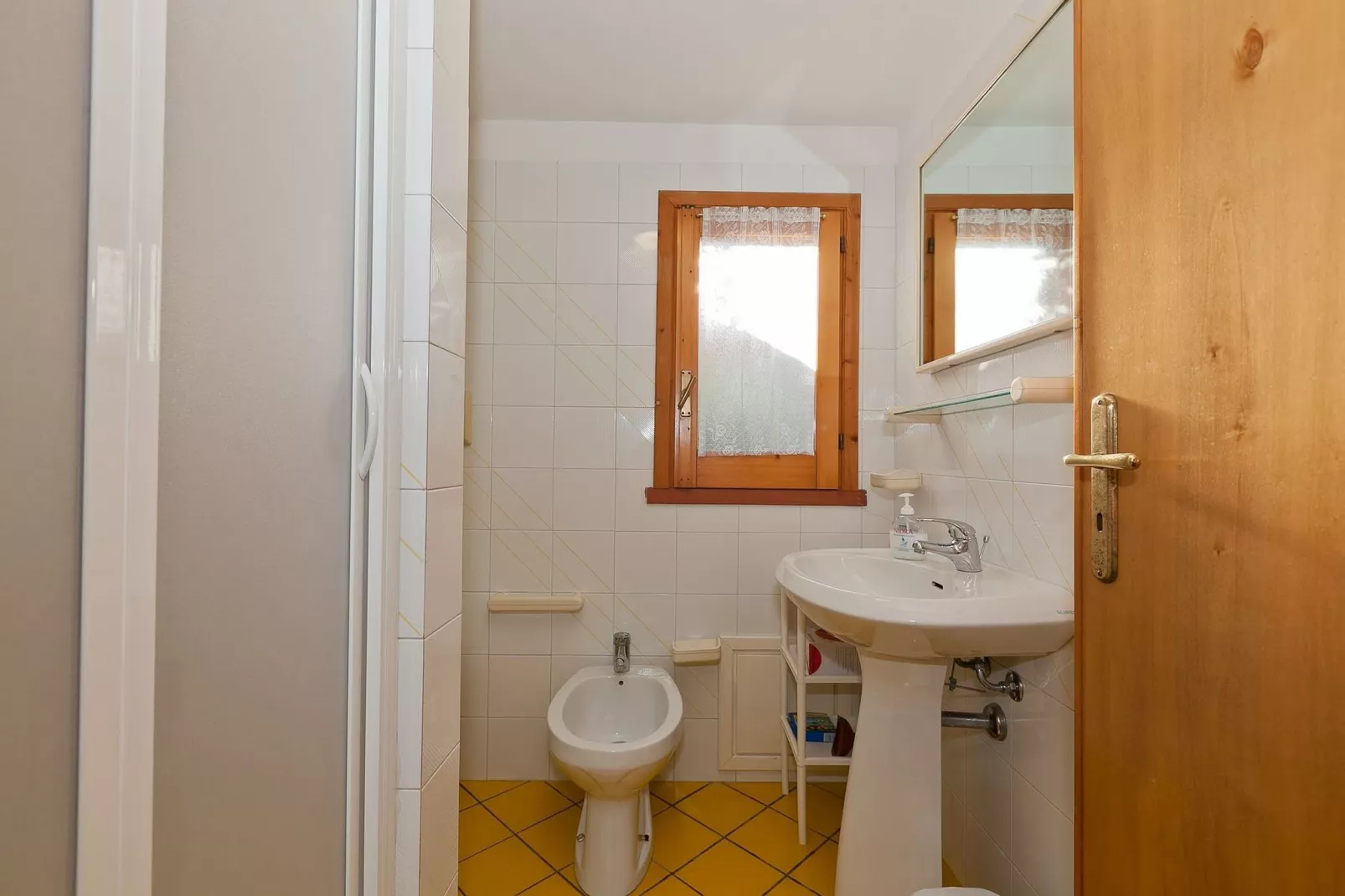 Patrizia Edera-Bathroom