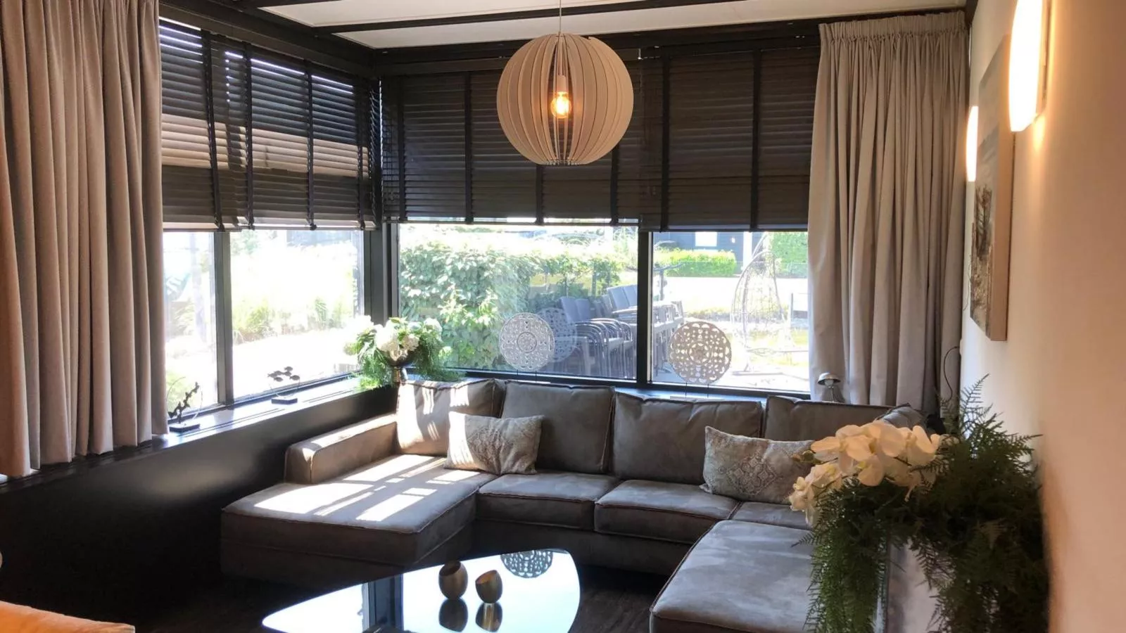 Studio Beau Sur Mer-Living room