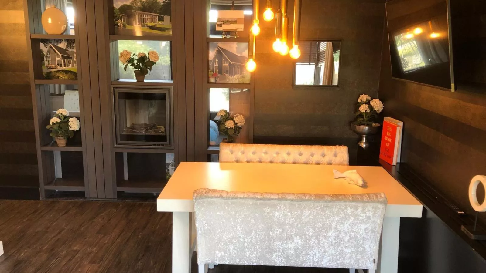 Studio Beau Sur Mer-Dining room