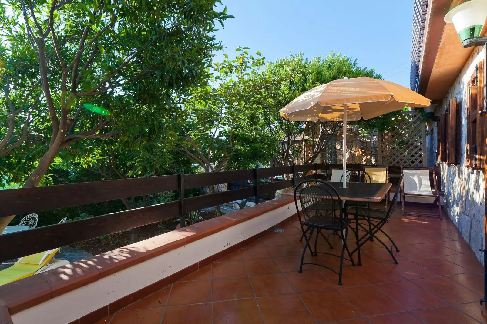 Patrizia Edera-Terrace balcony