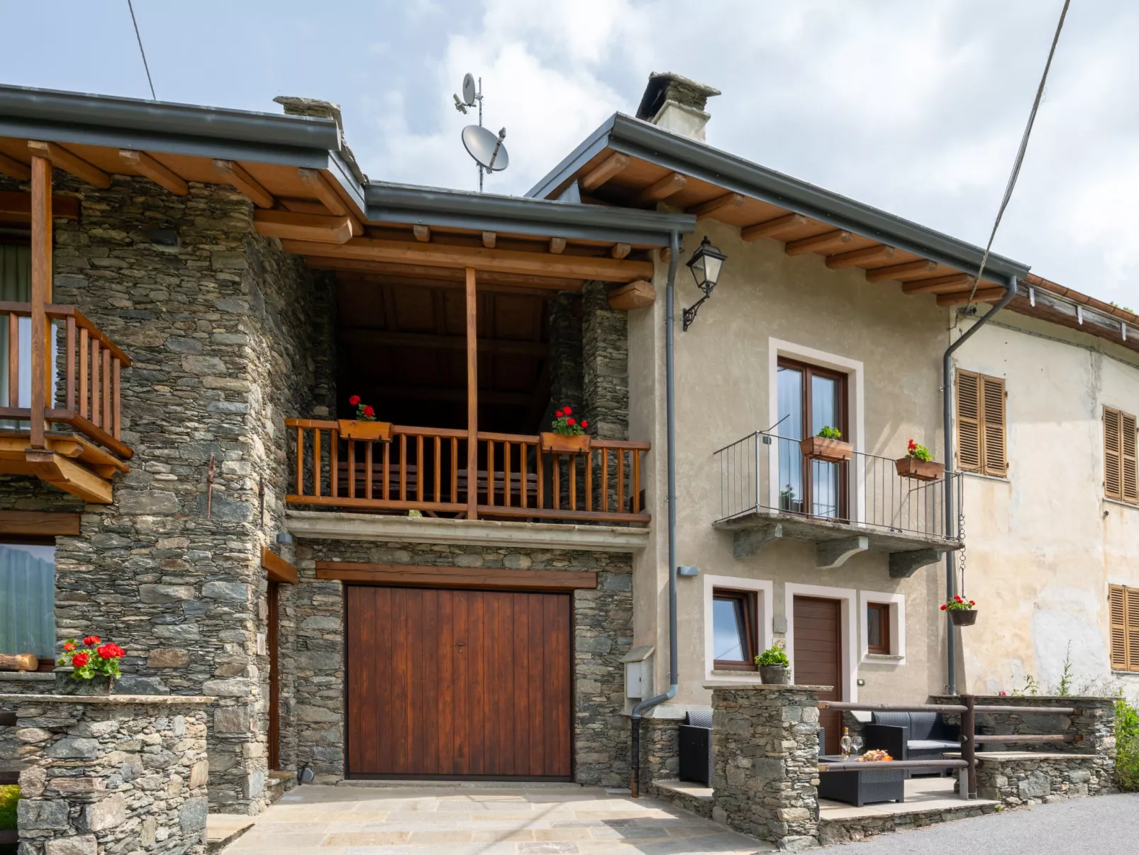 Chalets Mongioie-Outside