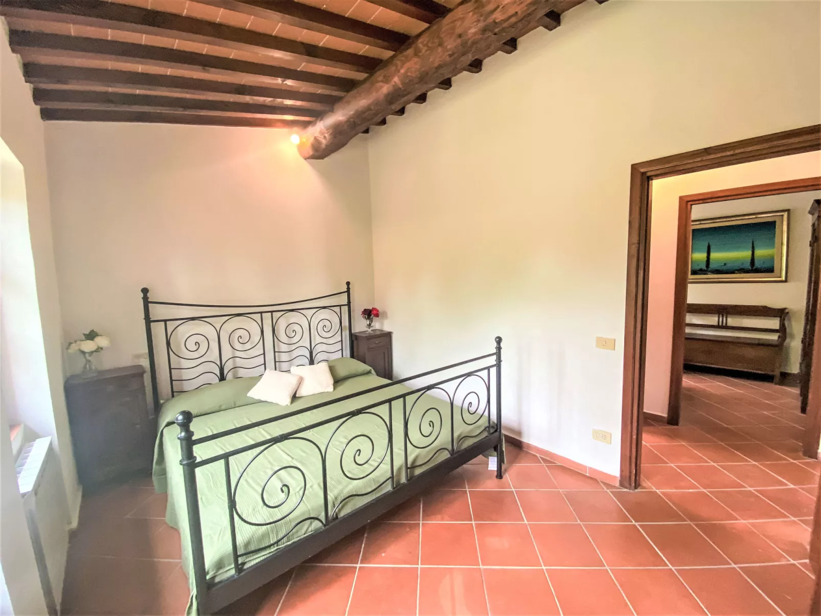 Cerretino Tettoia-Inside
