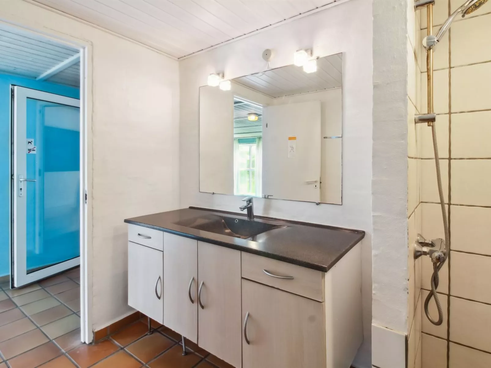 "Livni" - 3.8km from the sea-Inside
