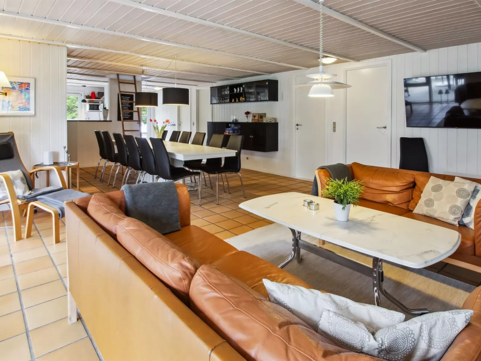 "Livni" - 3.8km from the sea-Inside