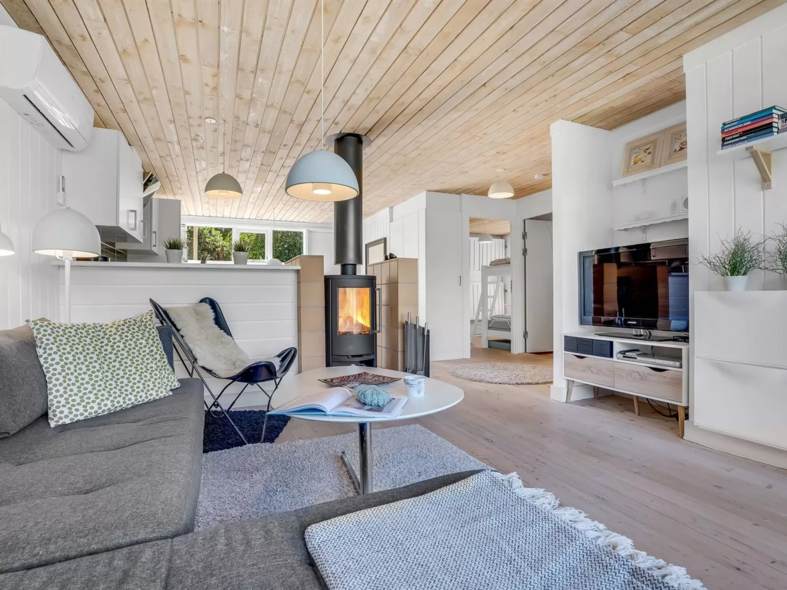 "Clea" - 300m from the sea-Inside