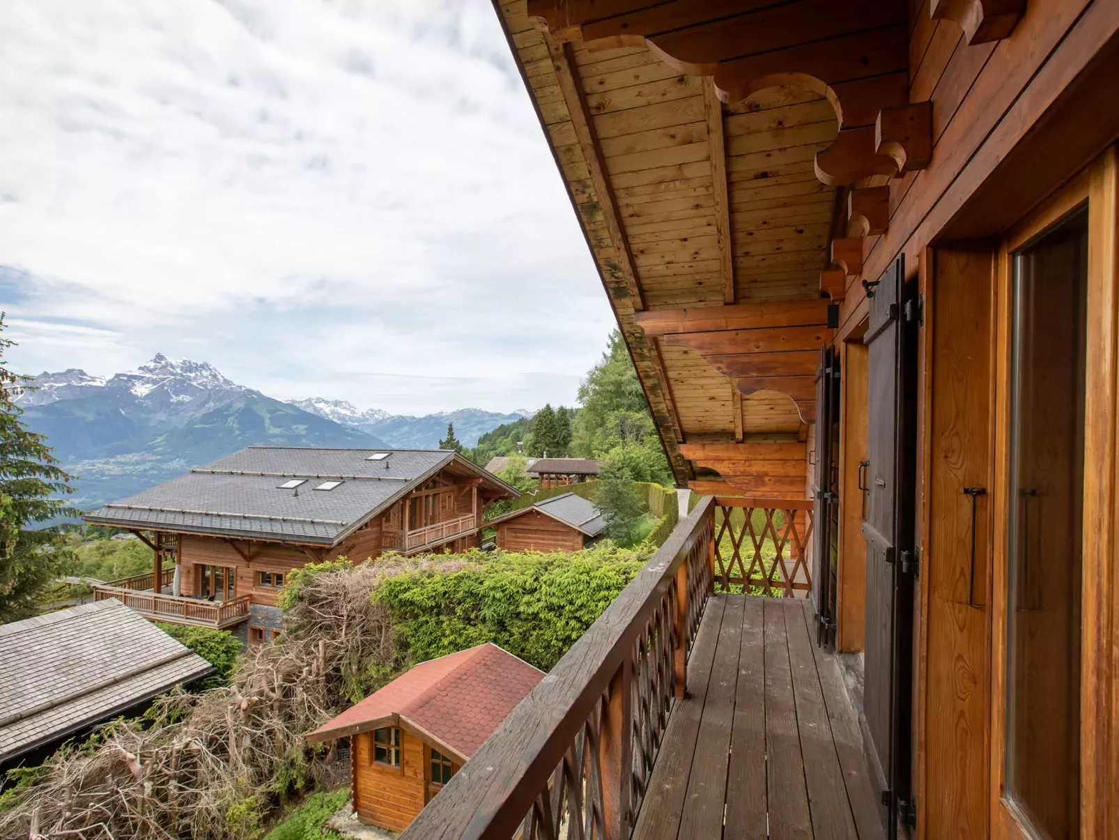 Chalet Shambala-Outside