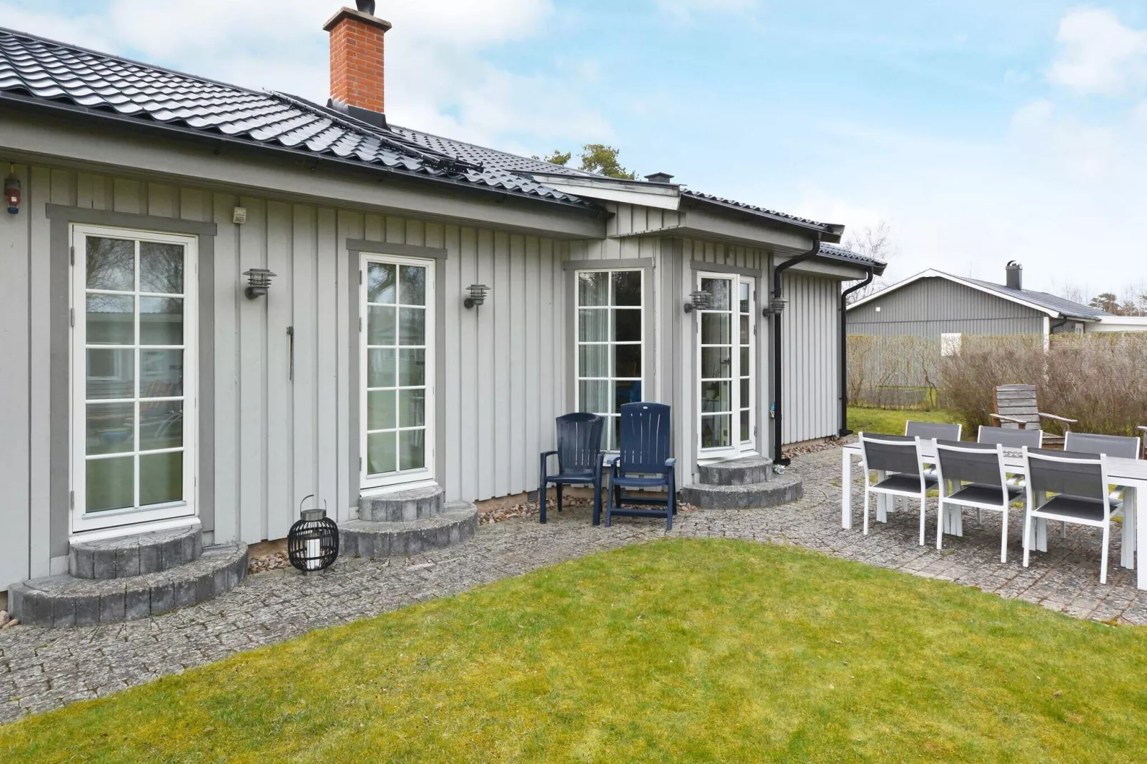 Modern holiday home with garden-By Traum-Outdoor