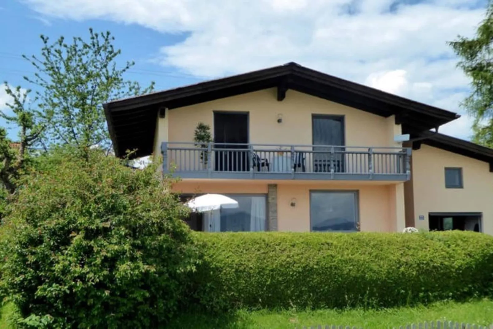 Ferienhaus "Am Malerhügel"-Exterior summer