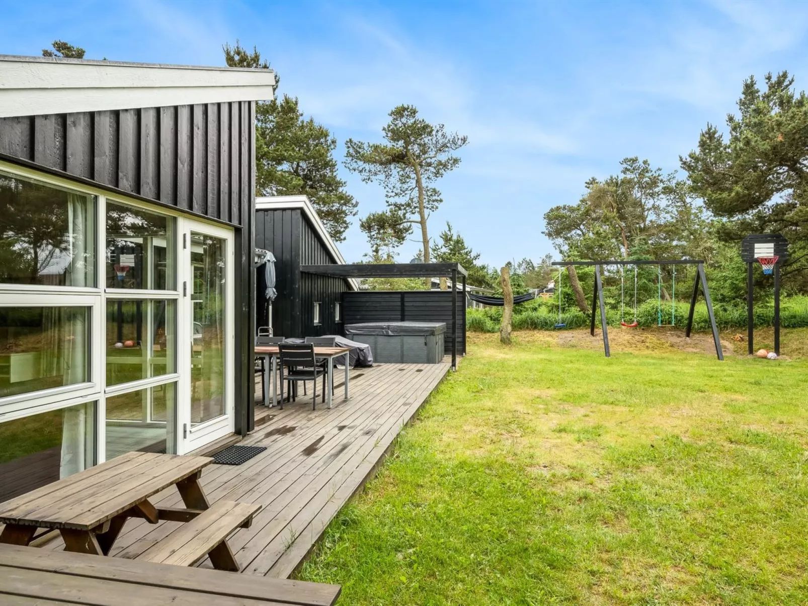 "Adrienne" - 240m from the sea-Dedans
