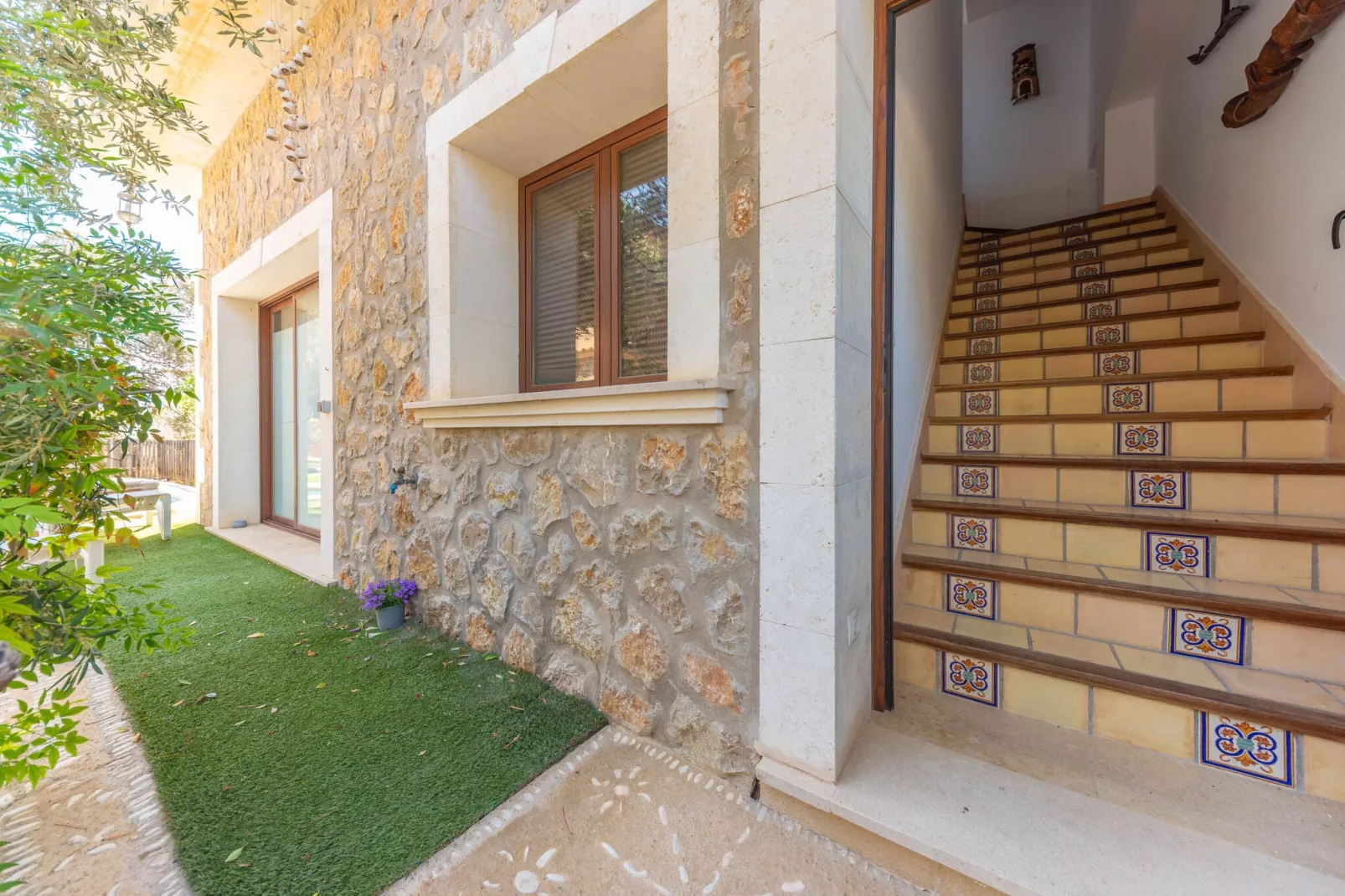 Son Monjo-Exterior summer