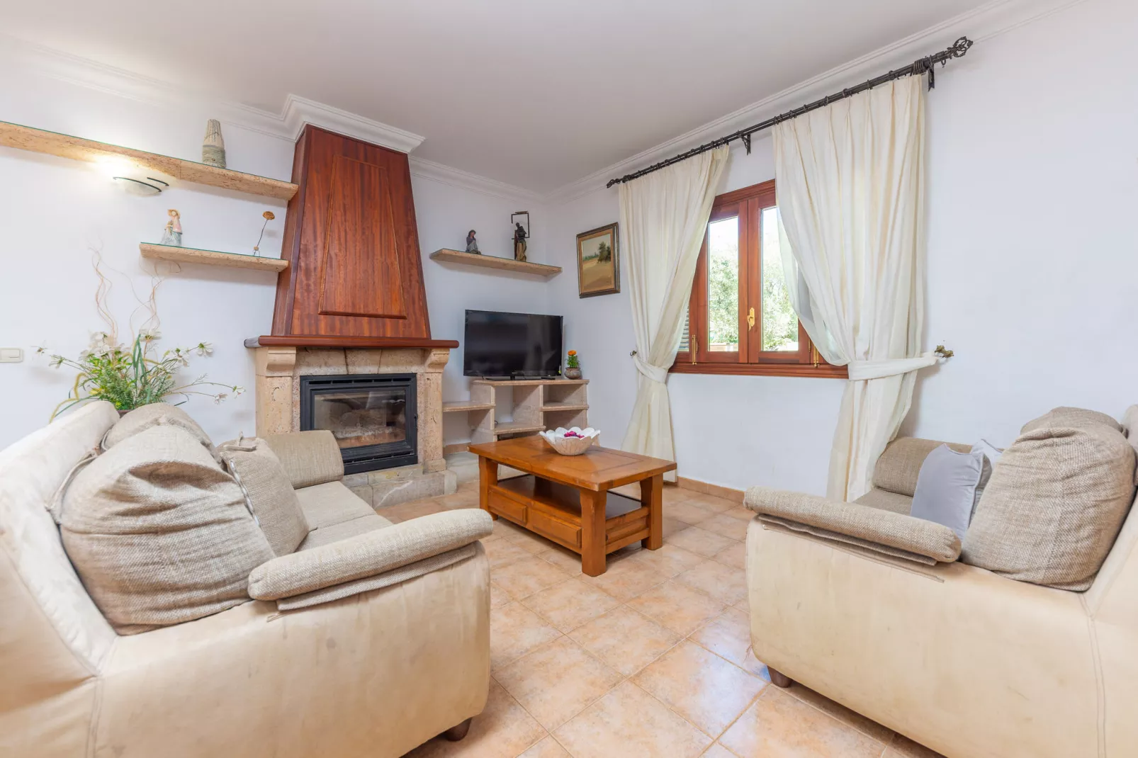 Pleta De Son Monjo-Living room