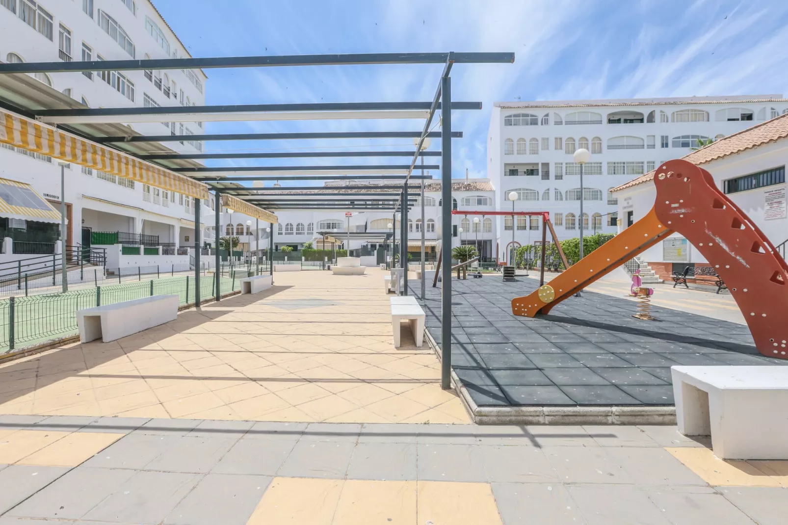 Laguna-Parkeinrichtungen
