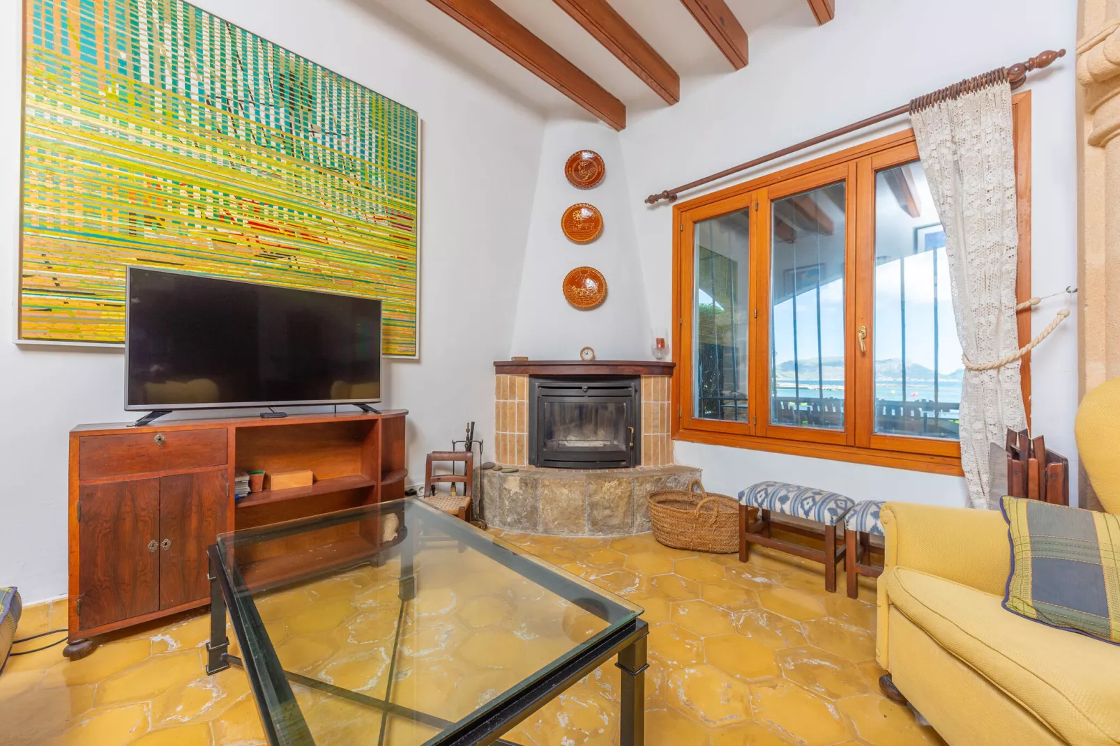 Can Mir-Living room