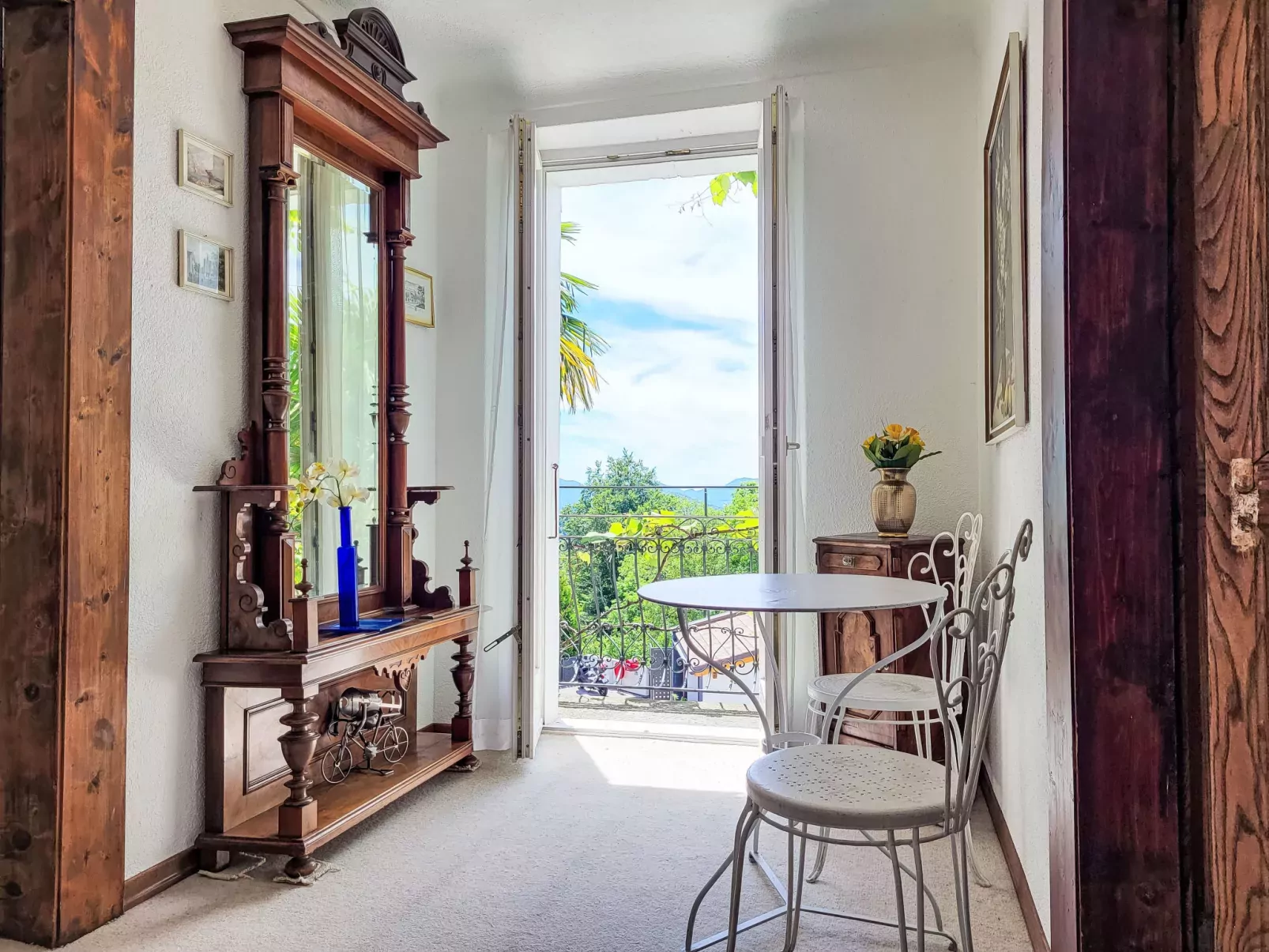 Casa Naima-Inside