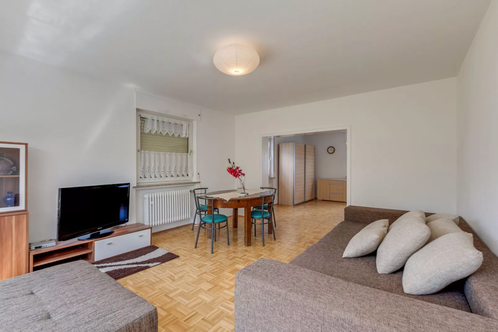 Ferienwohnung Fuldabrück-Dining room
