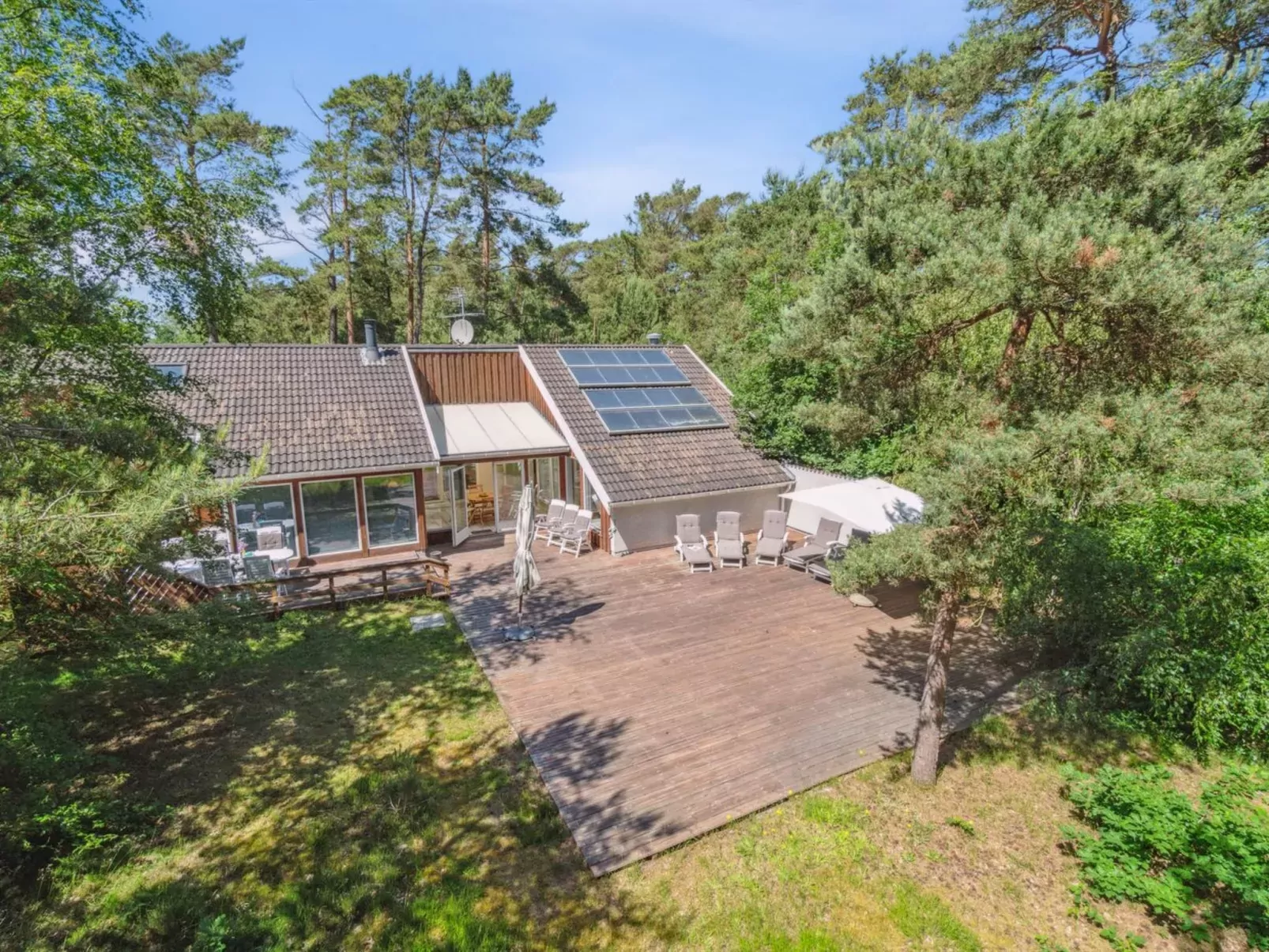 "Auvo" - 200m from the sea-Outside