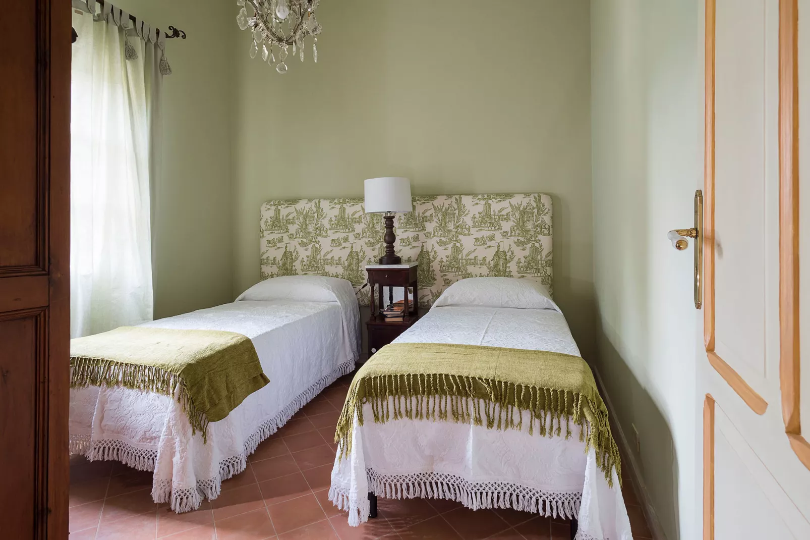 San Ciro Dieci-Bedroom
