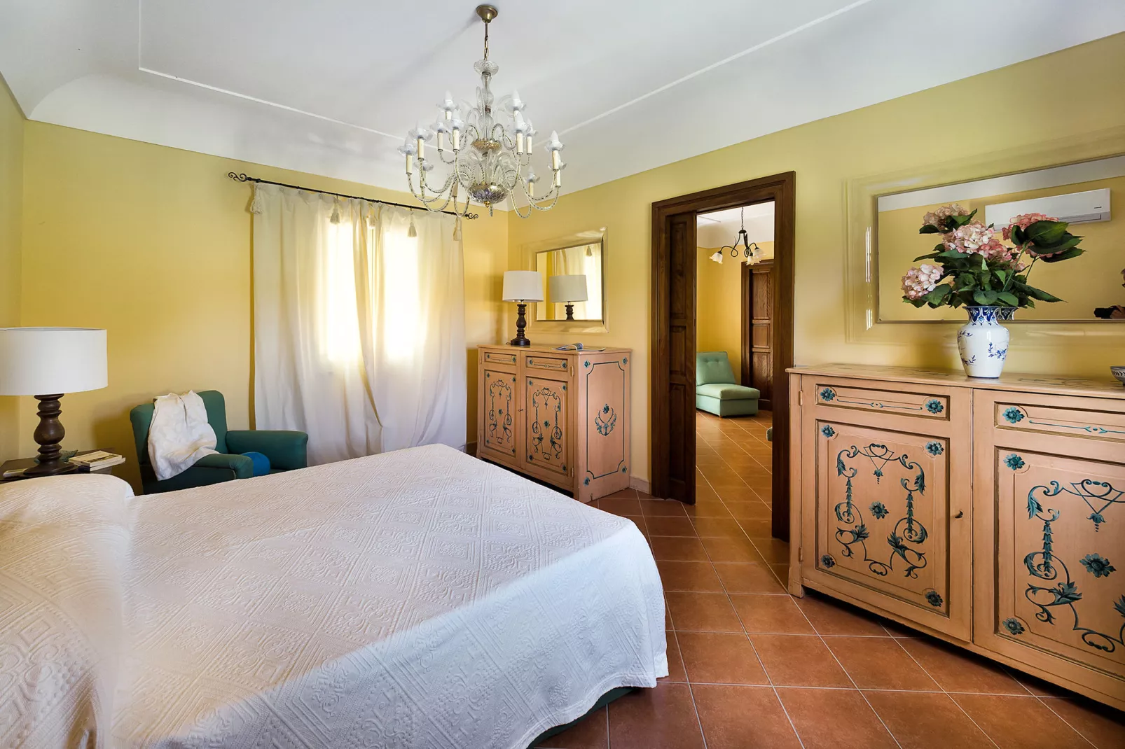 San Ciro Dieci-Bedroom