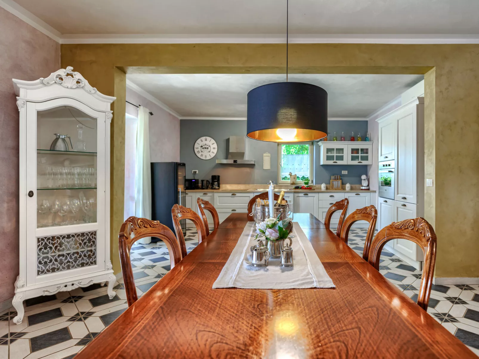 Villa Wruss-Dedans
