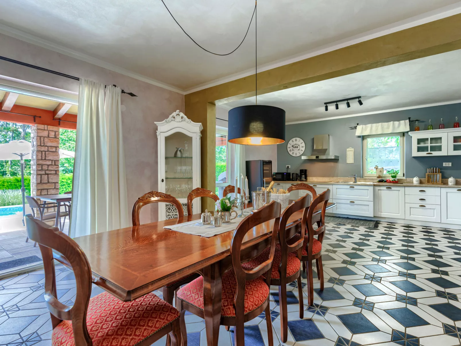 Villa Wruss-Dedans