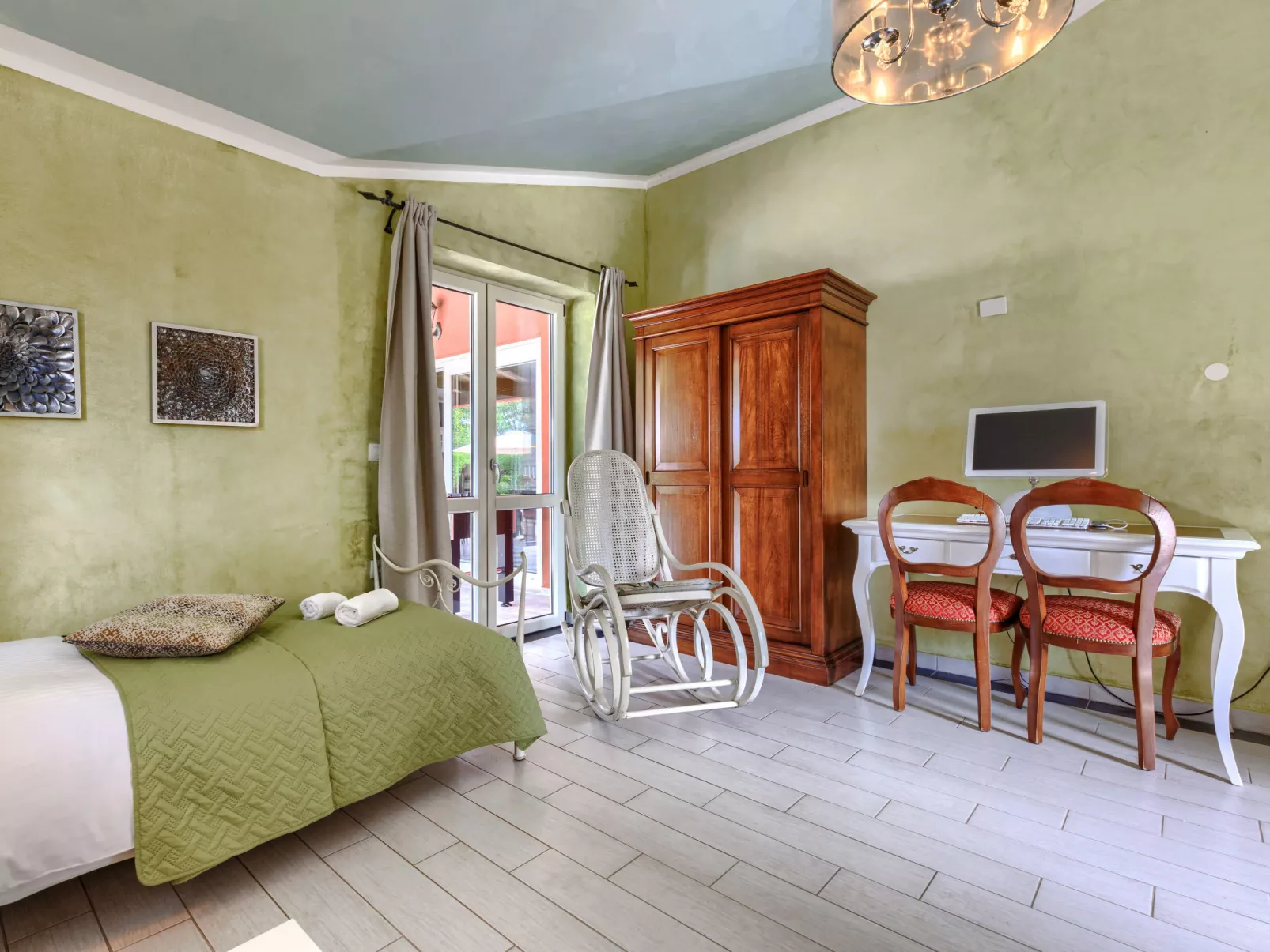 Villa Wruss-Dedans