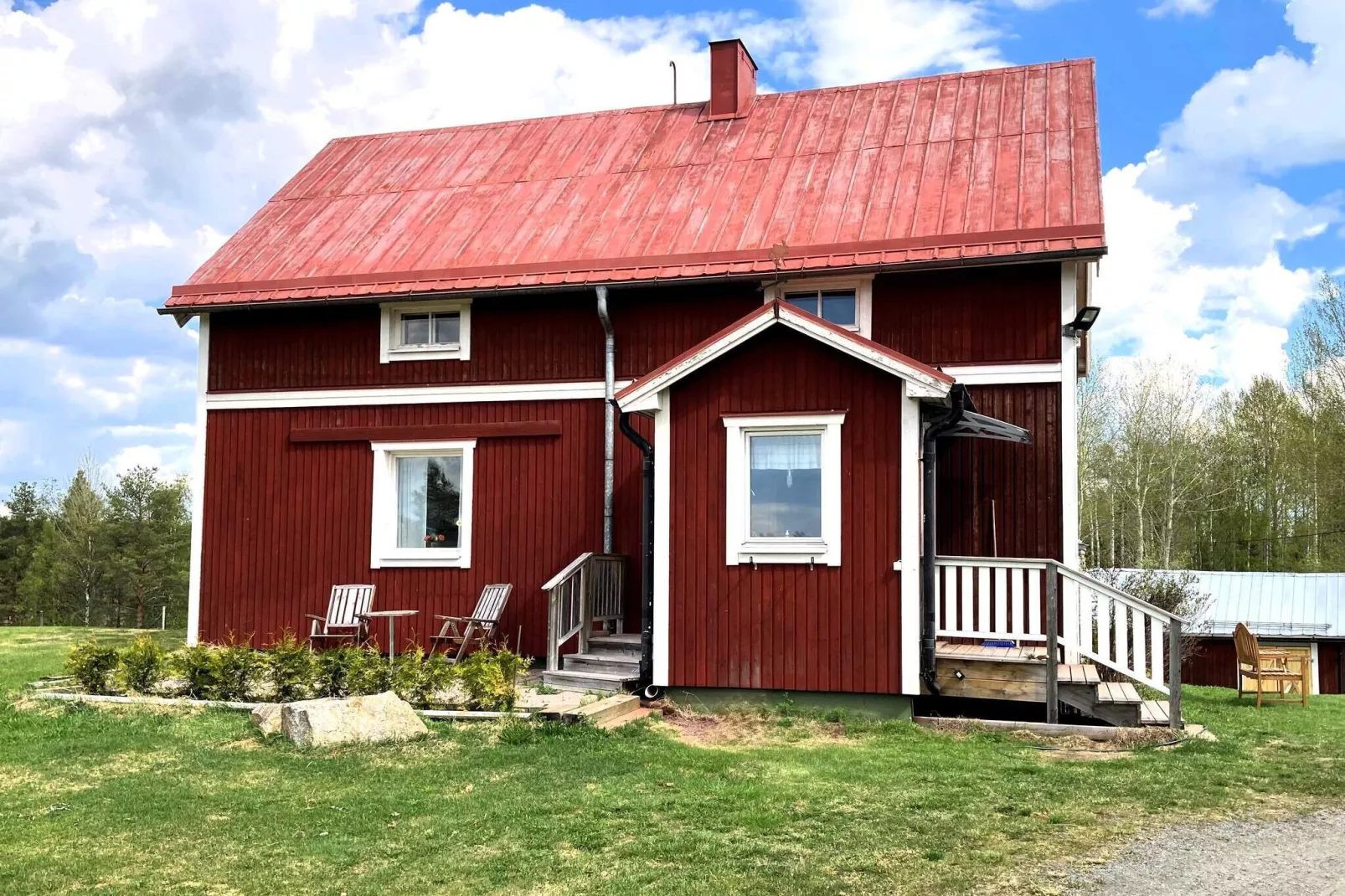 4 person holiday home in BURTRÄSK