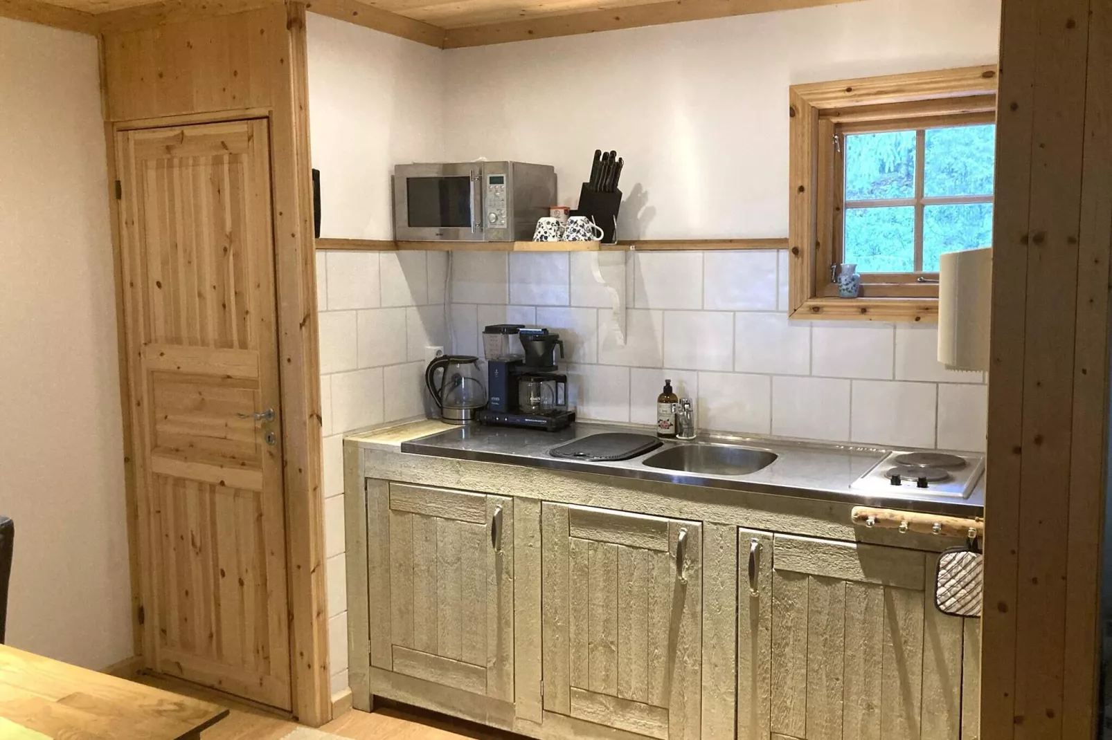 6 person holiday home in FURUDAL