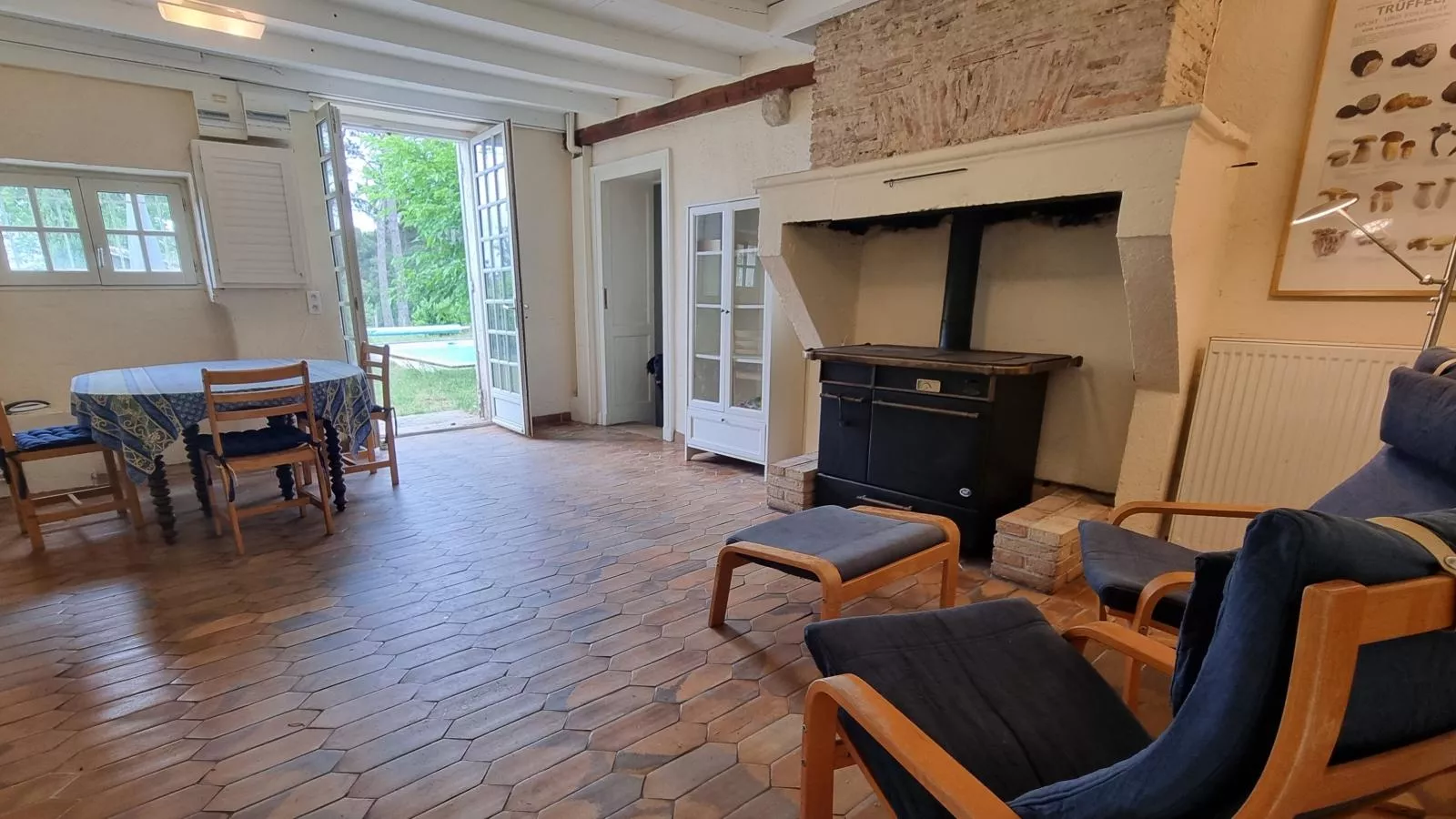 Fond de Bacquey-Living room