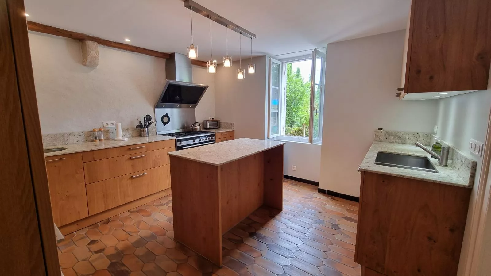 Fond de Bacquey-Kitchen