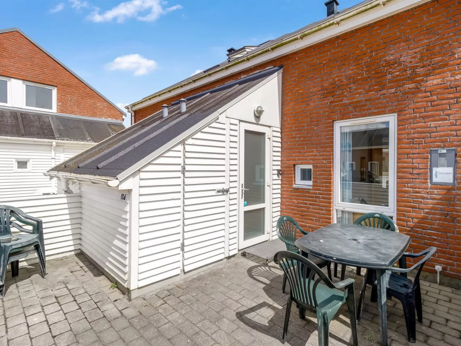 "Nils" - 2.3km from the sea-Outside