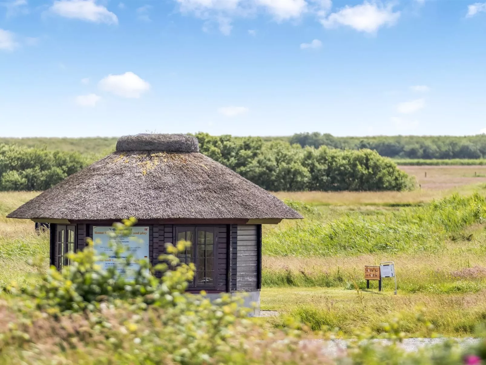 "Nils" - 2.3km from the sea-Outside
