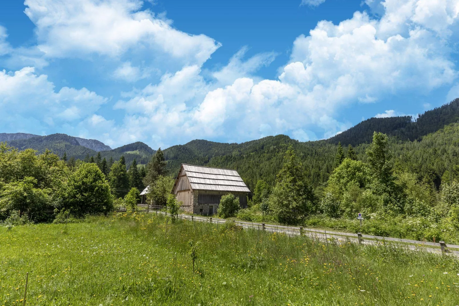 	 Ferienhaus Bodental-Gebiete Sommer 1 km