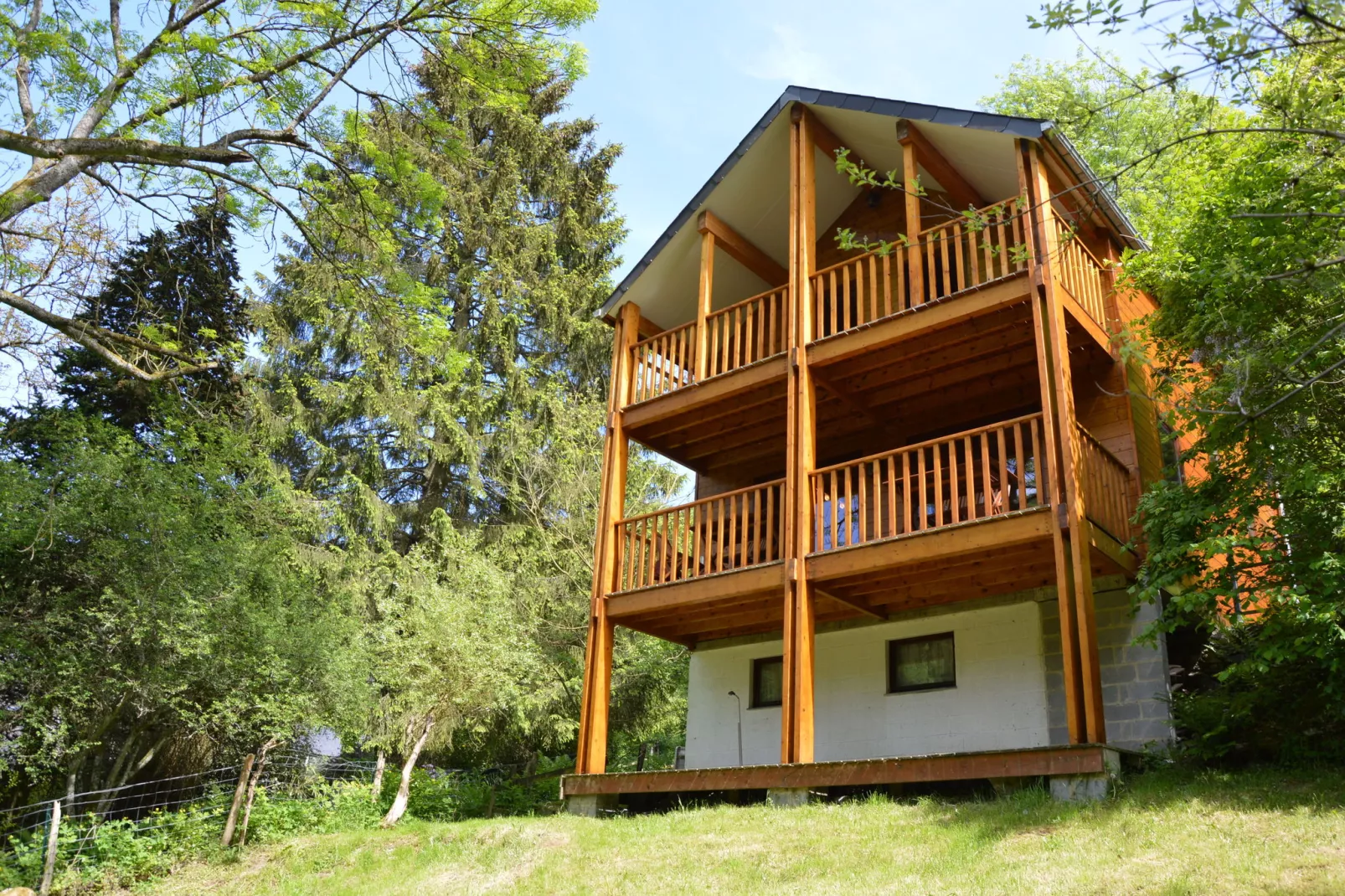 Wood Dream-Exterior summer
