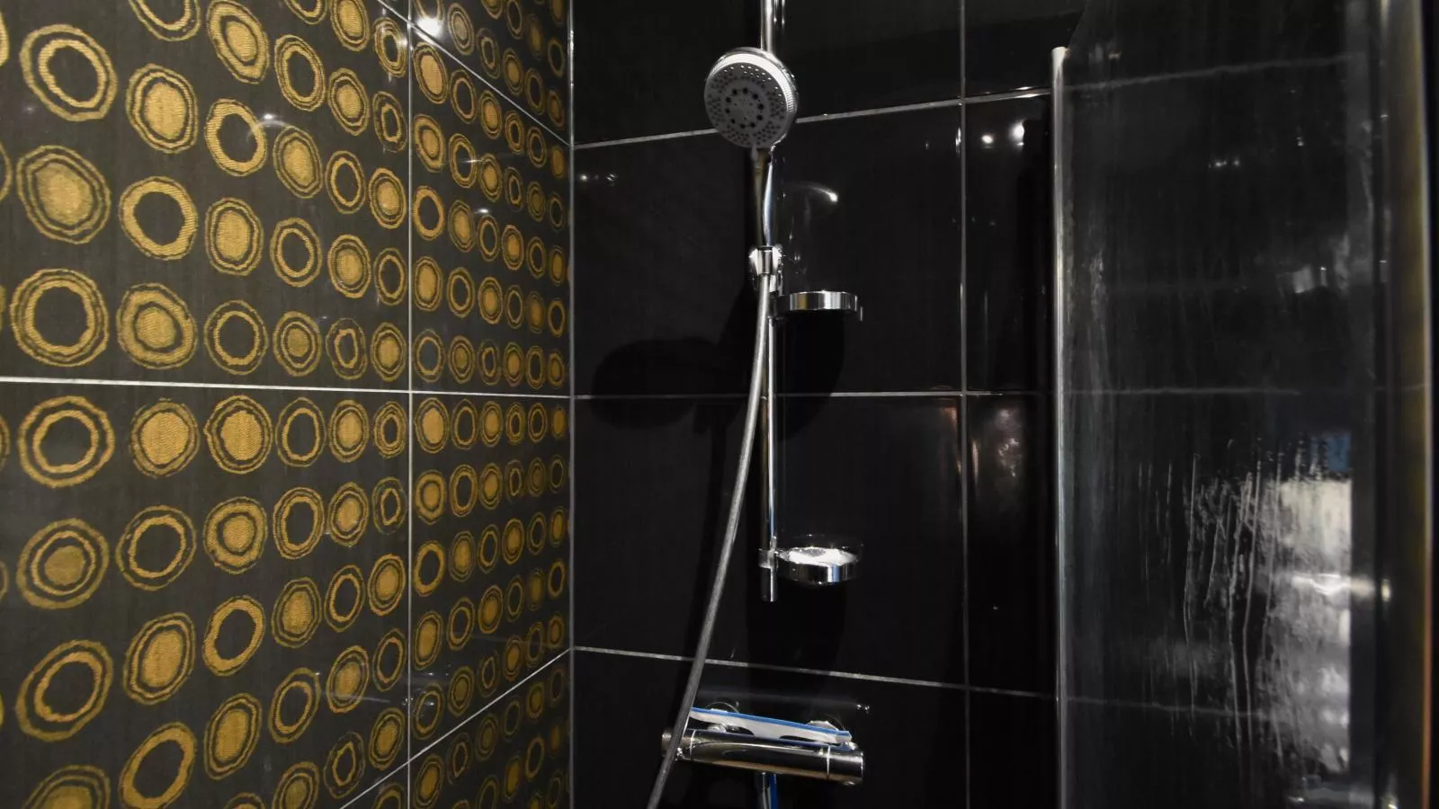 Studio Beau Sur Mer-Bathroom