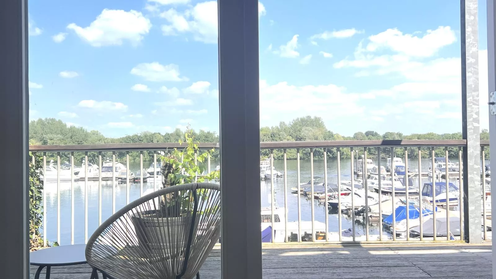 Havenzicht-Terrace balcony