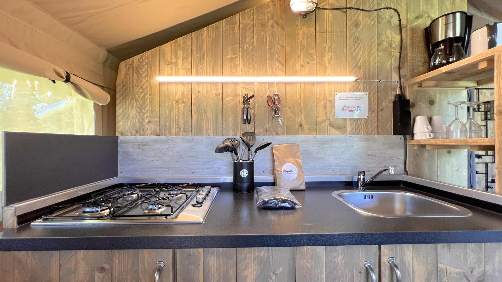 De Bij-Kitchen
