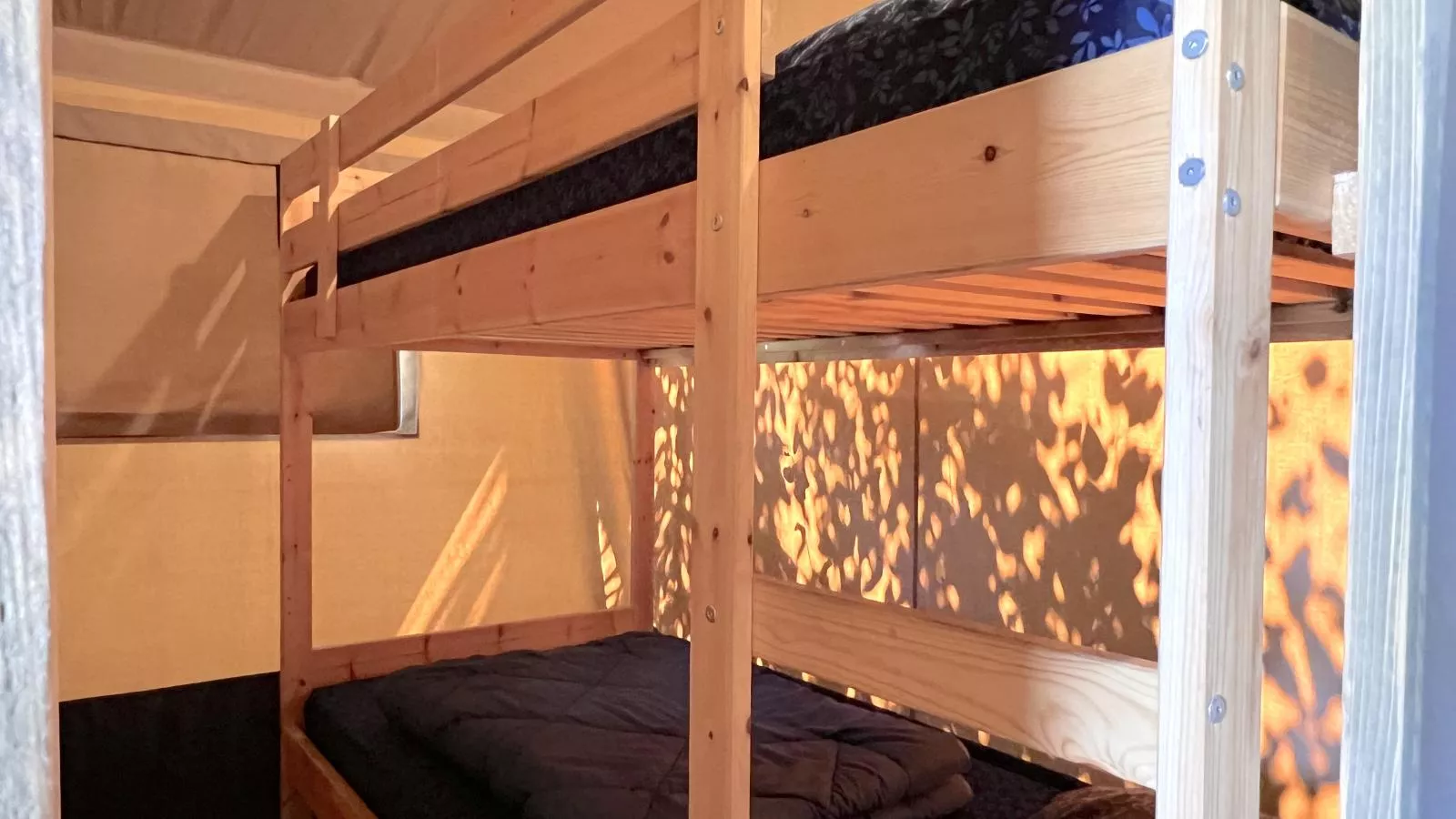 De Bij-Bedroom