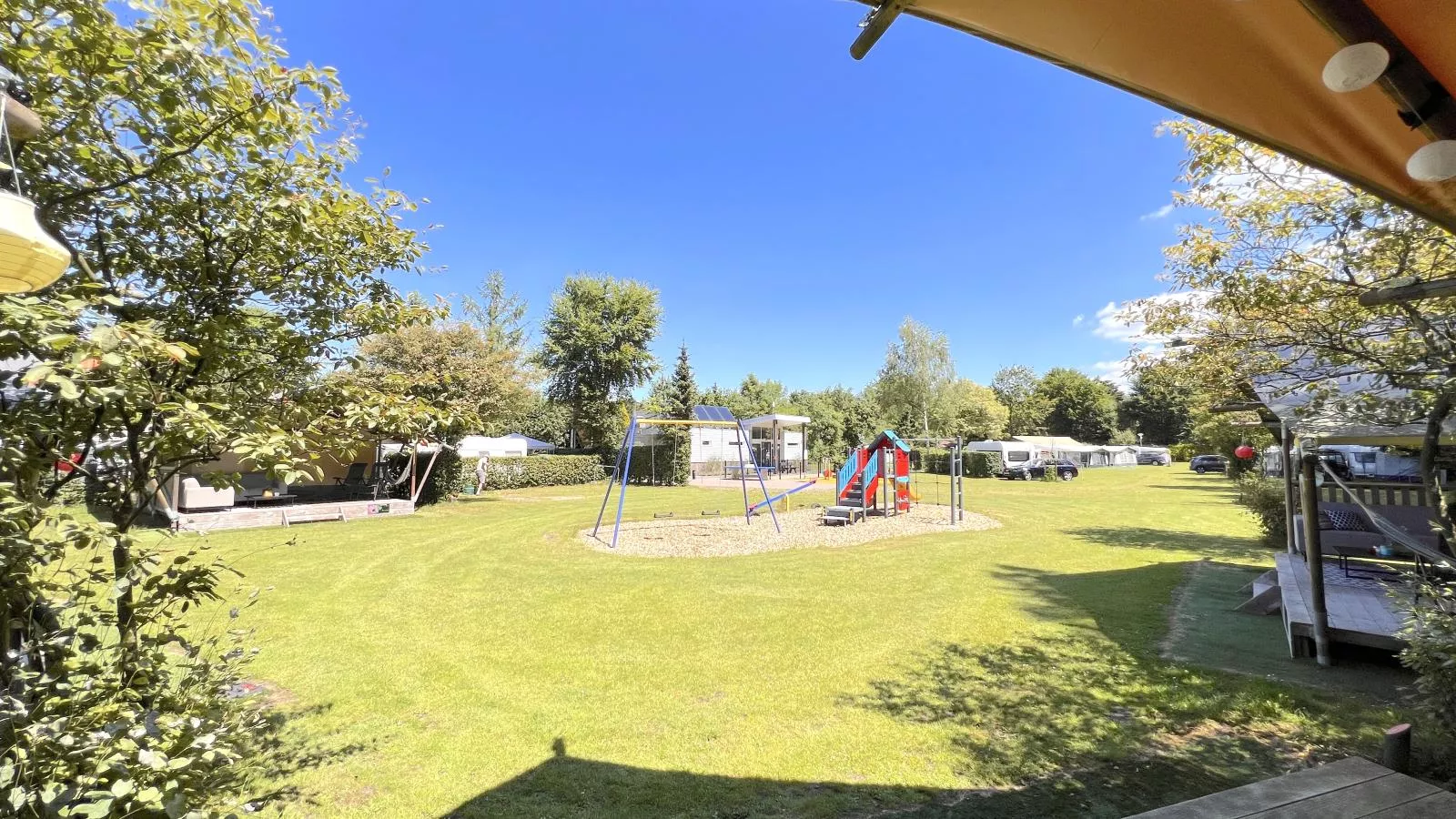 De Vlinder-View summer