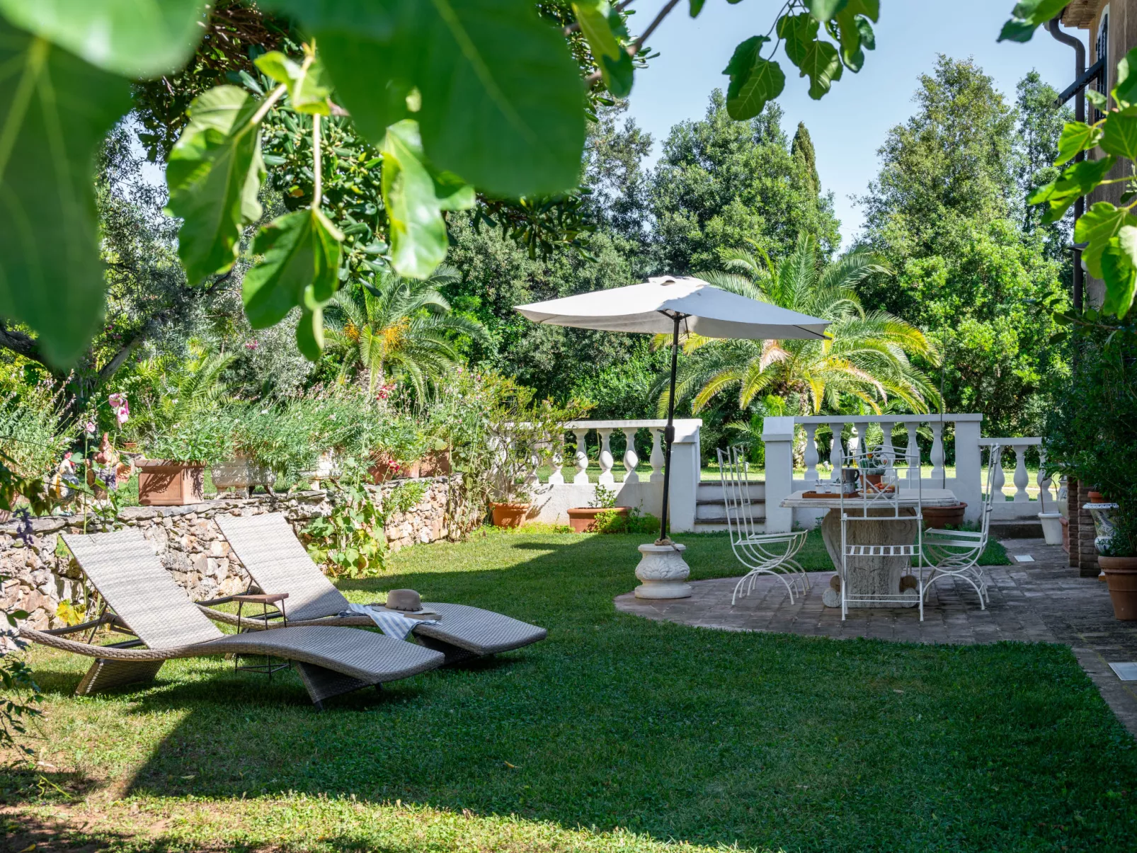 Villa delle Stelle-Outside
