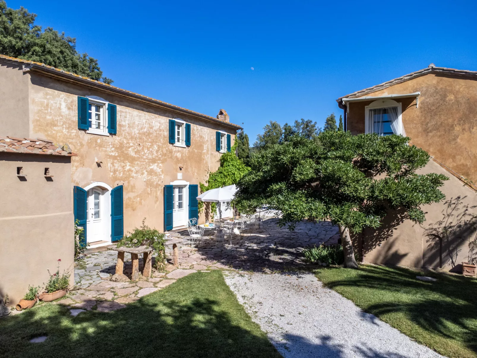 Villa delle Stelle-Outside