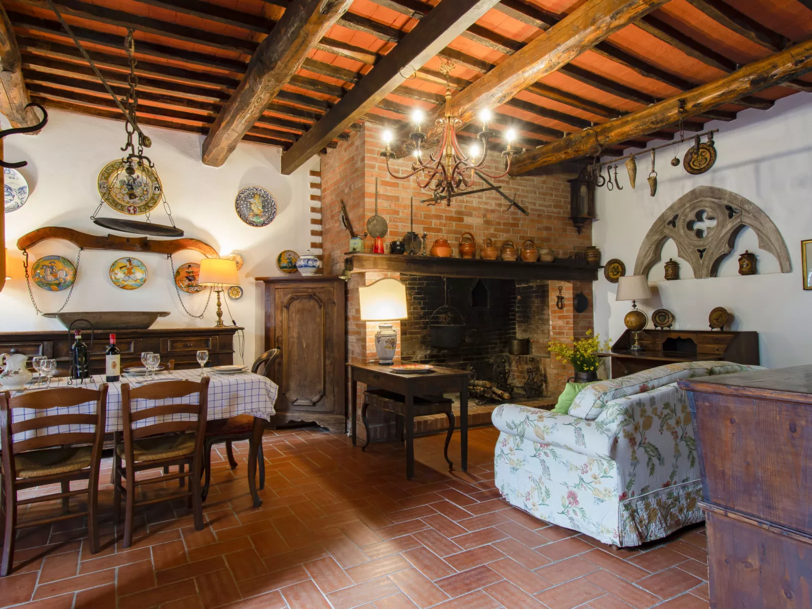 Podere Rasenna-Inside