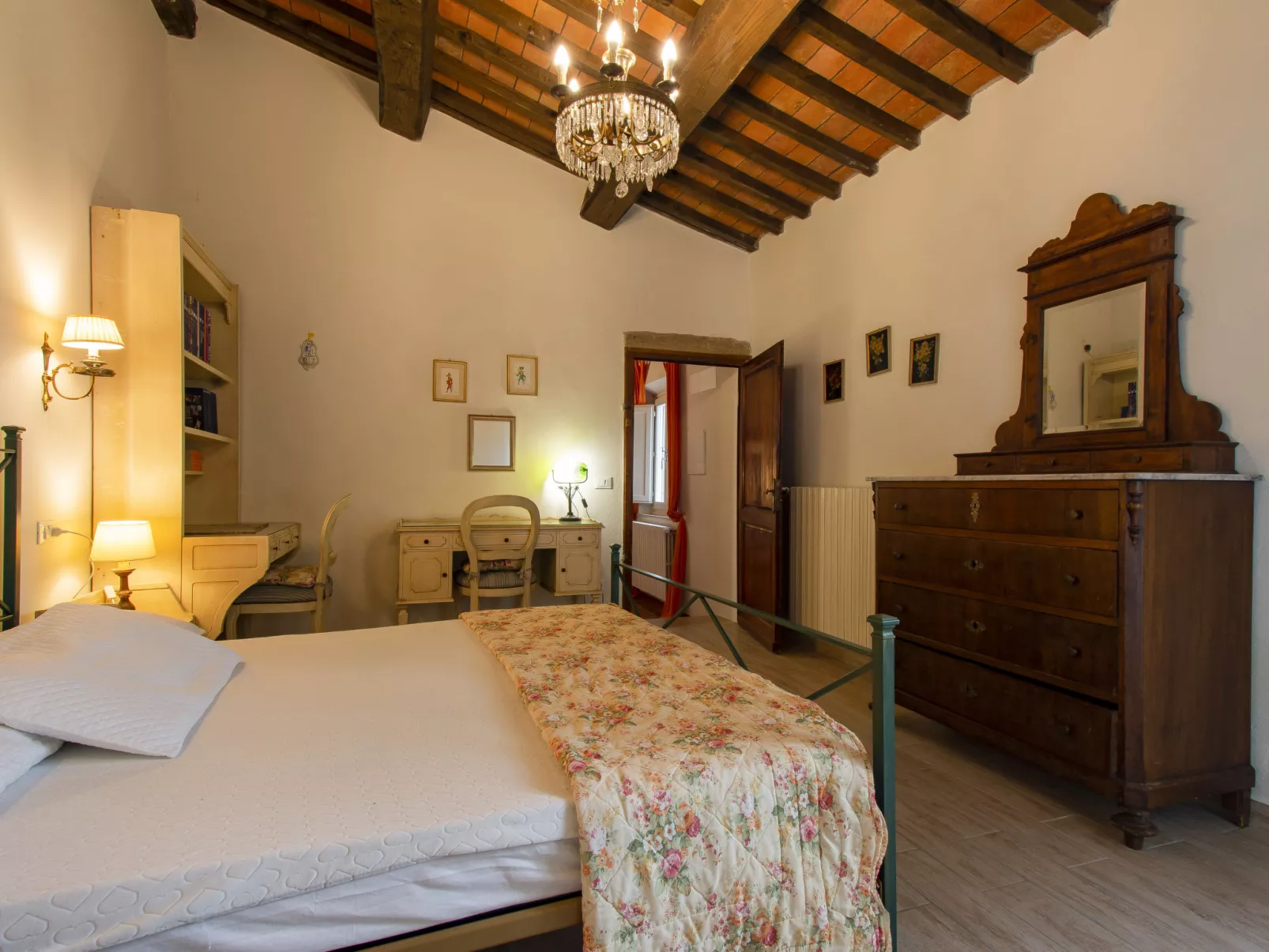 Podere Rasenna-Inside